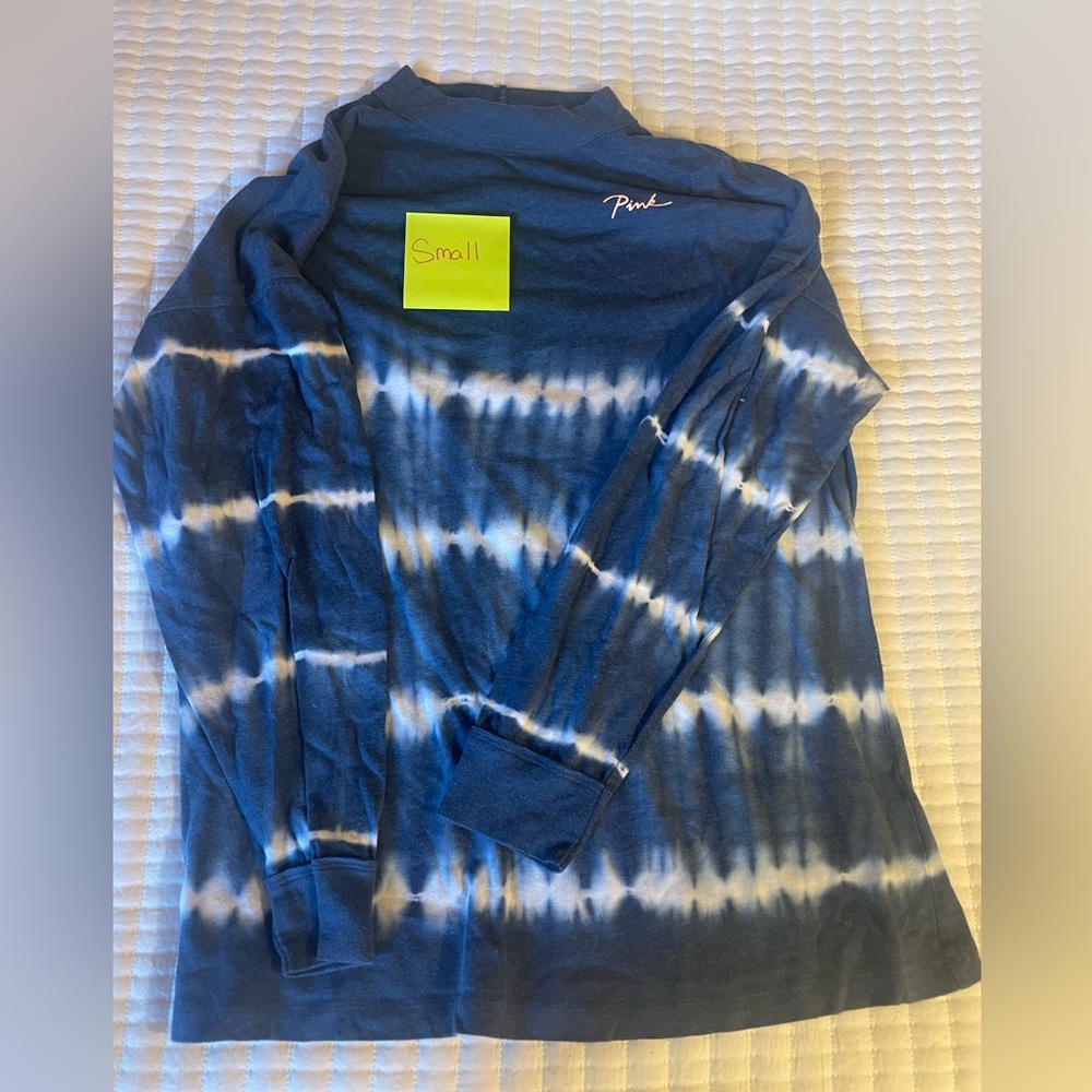 VS PINK LONG SLEEVE